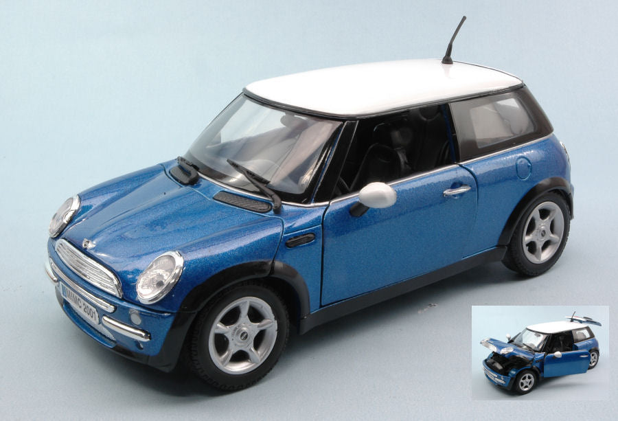 MODELLINO SCALA COMPATIBILE CON MINI COOPER 2001 BLUE/WHITE 1:18 MOTORMAX MTM73114BL