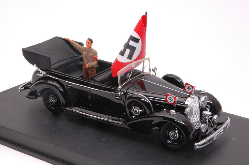 MODELLINO IN SCALA COMPATIBILE CON MERCEDES 770K ADOLF HITLER IN NUREMBERG PARADE 1938 1:43 RIO RI4557P