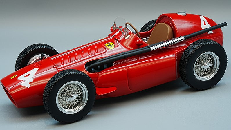 MODELLINO IN SCALA COMPATIBILE CON FERRARI F1 555 SUPER SQUALO N.4 ITALY GP 1955 E.CASTELLOTTI 1:18 TECNOMODEL TMD18243B