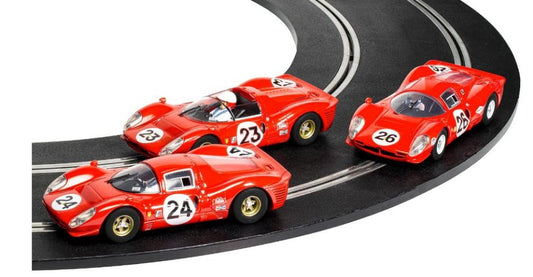 MODELLINO IN SCALA COMPATIBILE CON DAYTONA 1967 TRIPLE PACK SLOT 1:32 SCALEXTRIC C4391A