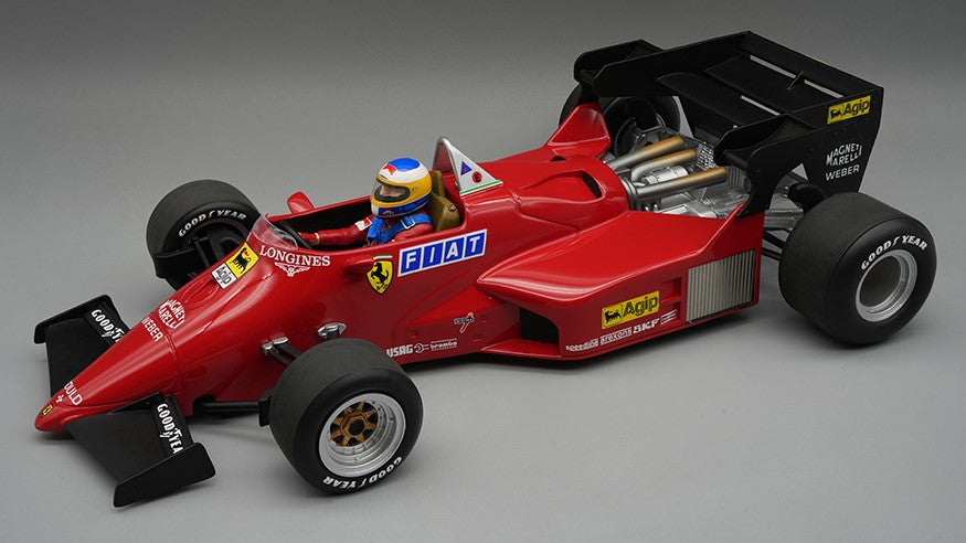 MODELLINO IN SCALA Tecnomodel COMPATIBILE CON FERRARI 126 C4-M2 PRESENTATION 1984 M.ALBORETO W/DRIVER 1:18 MODEL SCALE TMD18316C 241217