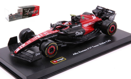 MODELLINO IN SCALA COMPATIBILE CON ALFA ROMEO F1 C43 N.24 2023 GUANYU ZHOU SIGNATURE W/HELMET 1:43 BURAGO BU38086Z