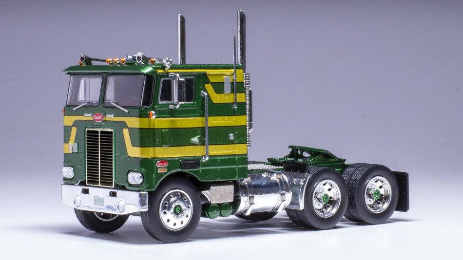 MODELLINO SCALA COMPATIBILE CON PETERBILT T 352 PACEMAKER 1979 GREEN 1:43 IXO MODEL TR184