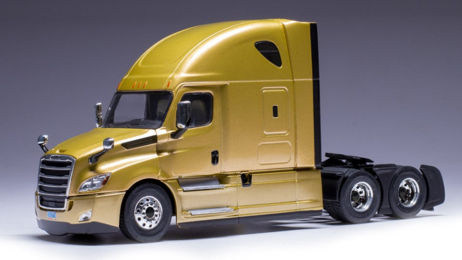 MODELLINO SCALA COMPATIBILE CON FREIGHTLINER CASCADIA 2018 MET.GOLD 1:43 IXO MODEL TR189