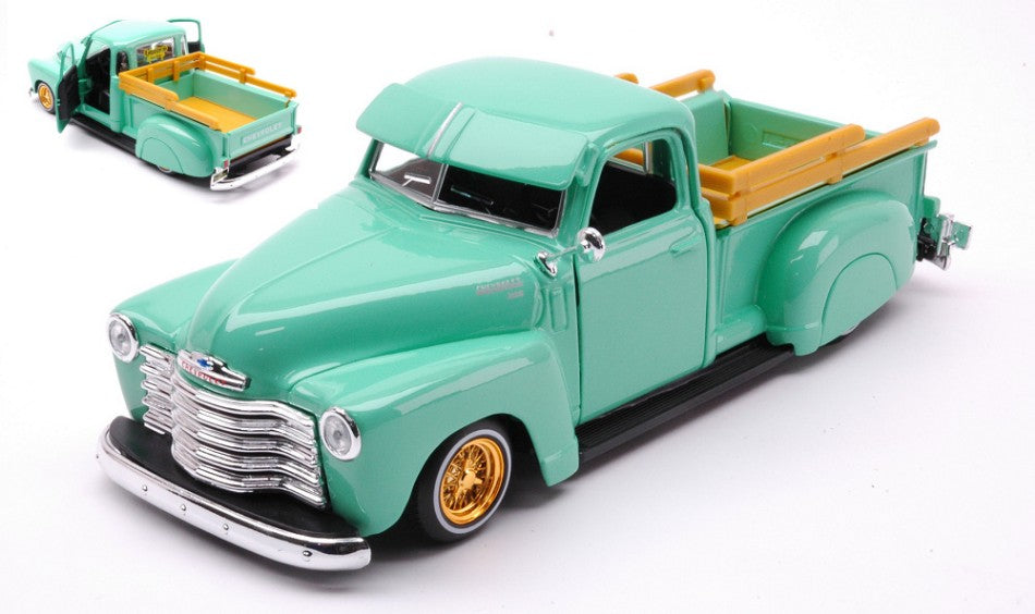 MODELLINO IN SCALA COMPATIBILE CON CHEVROLET 3100 PICKUP 1950 LOWRIDERS 1:24 MAISTO MI32545