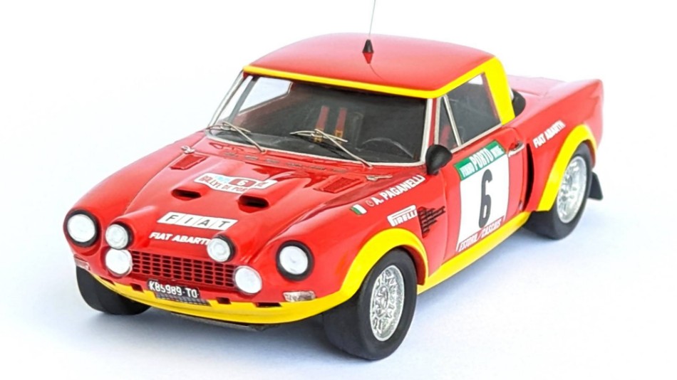 MODELLINO SCALA COMPATIBILE CON FIAT 124 ABARTH RALLY N.6 RALLY OF PORTUGAL 1975 PAGANELLI-RUSSO 1:43 TROFEU TFDSN195