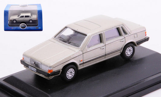 MODELLINO SCALA COMPATIBILE CON VOLVO 760 GOLD METALLIC 1:76 OXFORD OXF76VO001