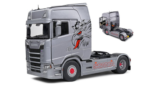 MODELLINO SCALA COMPATIBILE CON SCANIA S580 V8 TRACTOR TRUCK HIGHLINE 2-ASSI 2023 SILVER 1:24 SOLIDO SL2400305