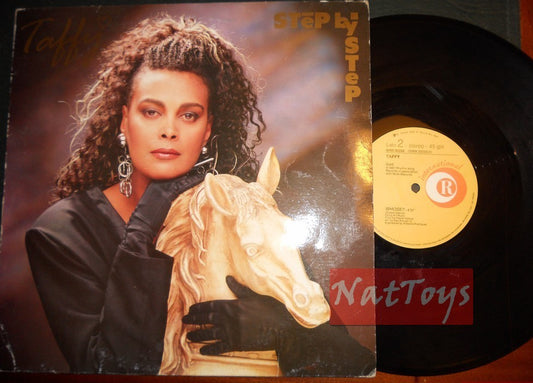 12" 33 GIRI Taffy STEP BY STEP/WHOSE? (Italy 1987, RICORDI SIRX 20233) - VG/VG