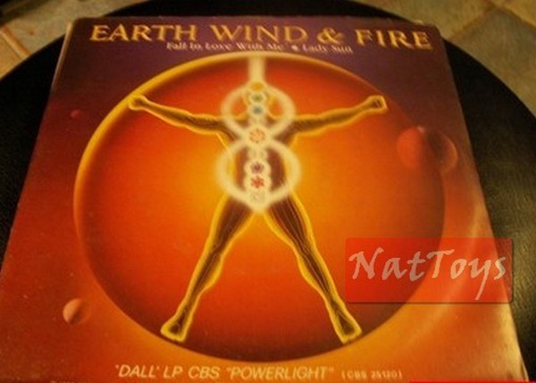 7" 45 RPM Earth Wind &amp; Fire FALL IN LOVE WITH ME/LADY SUN 1982 - NM/NM