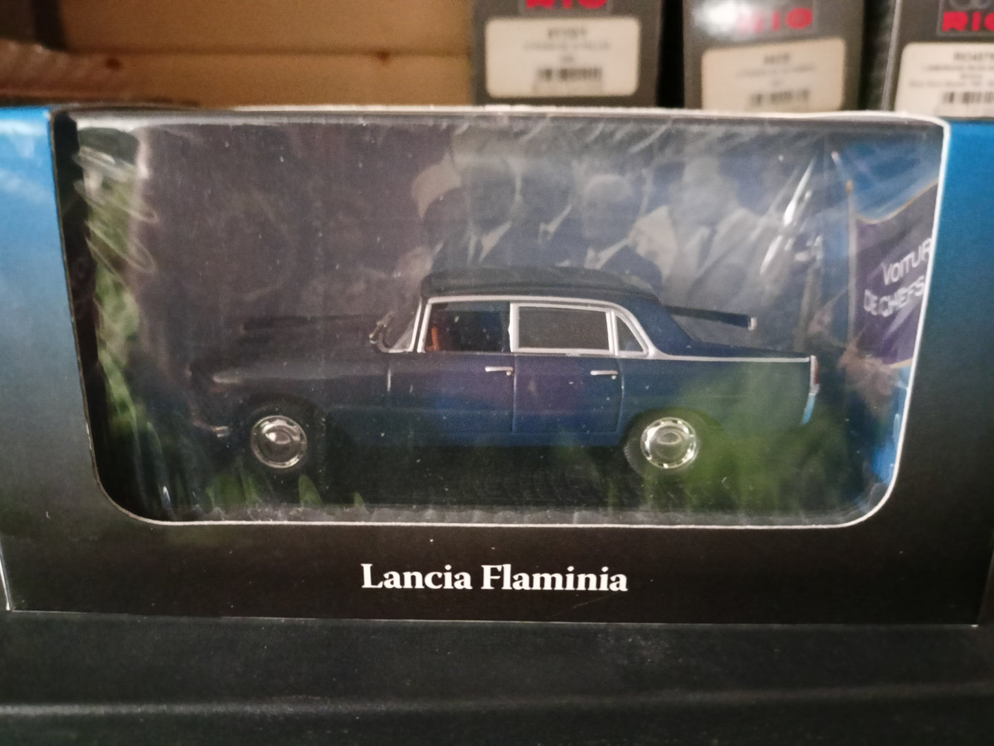 Editoria MODELLINO in Scala Compatibile con Lancia FLAMINIA Giovanni GRONCHI 1960 Blue 1:43 MAGPRC010 241220