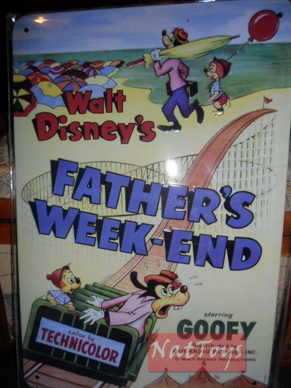 EDITORIA Modellino Targa Pubblicitaria Walt Disney PIPPO GOOFY FATHER'S WEEKEND Collezione Targhe