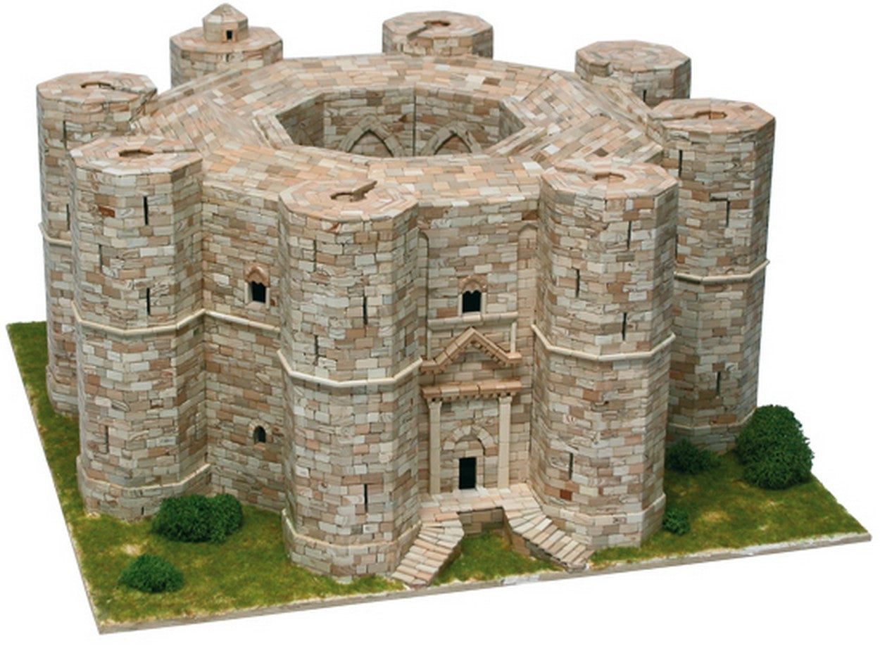 KIT TO BE ASSEMBLED IN SCALE COMPATIBLE WITH CASTEL DEL MONTE (ANDRIA SEC.XII) PCS 9300 KIT 1:150 AEDES ARS ADS1008