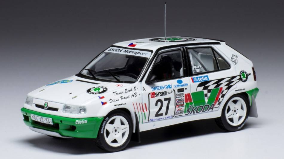 KIT DE MONTAGE À L'ÉCHELLE COMPATIBLE AVEC SKODA FELICIA KIT VOITURE N.27 RALLYE DE SUÈDE 1995 TRINER/STANC 1:43 IXO MODÈLE RAC413A