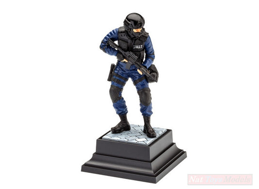 KIT DA MONTARE IN SCALA COMPATIBILE CON SWAT OFFICER KIT 1:16 1:16 REVELL RV02805