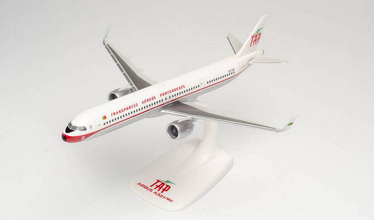 MODELLINO IN SCALA COMPATIBILE CON AIRBUS A321neo TAP AIR PORTUGAL RETRO 75th 1:200 HERPA HP613316