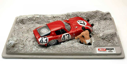 MODELLINO IN SCALA COMPATIBILE CON ALFA ROMEO TZ2 N.43 LM 1965 ZECCOLI-ROSINSKI DIORAMA 1:43 BEST MODEL BT9605