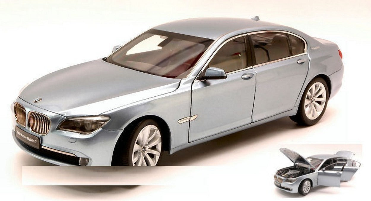 modellino IN SCALA COMPATIBILE CON BMW 7-SERIES FO2 2009 LIGHT BLUE METALLIC 1:18 KYOSHO KY8782BW