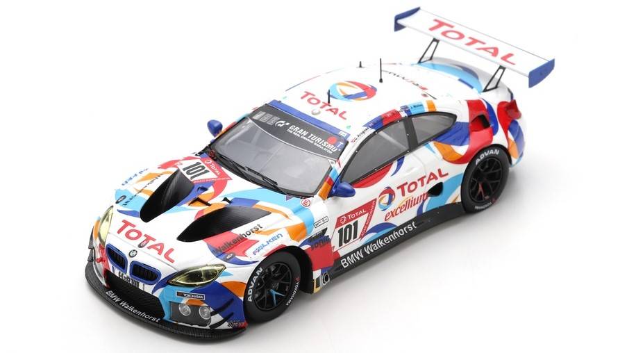 MODELLINO IN SCALA COMPATIBILE CON BMW M6 GT3 N.101 24 H NURBURGRING 2021 KROGNES-PITTARD-TUCK 1:43 SPARK MODEL SG761