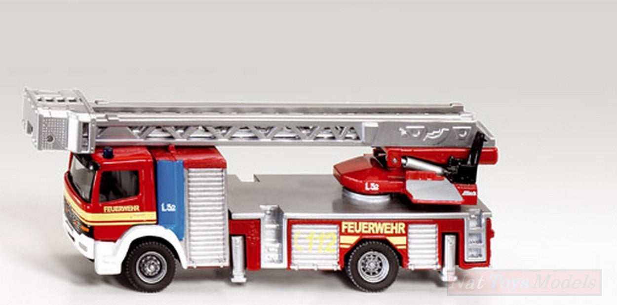 SCALE MODEL COMPATIBLE WITH FIRE TRUCK 1:87 SIKU SK1841