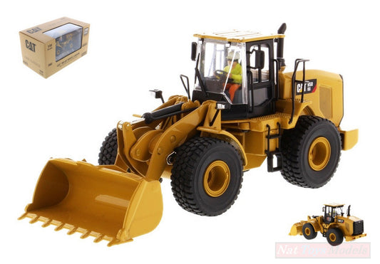 SCALE MODEL COMPATIBLE WITH CAT 950 GC WHEEL LOADER 1:50 DIECAST MASTER DM85907C