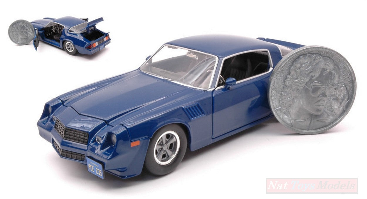 MODELLINO IN SCALA COMPATIBILE CON CHEVY CAMARO Z28 BILLY'S STRANGER THINGS WITH COLLECTIBLE COIN 1:24 JADA TOYS JADA31110