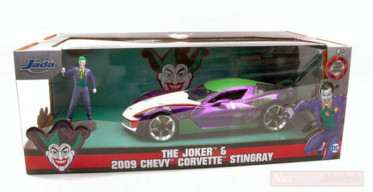 MODELLINO IN SCALA COMPATIBILE CON CHEVY CORVETTE STINGRAY 2009 W/JOKER FIGURE 1:24 JADA TOYS JADA31199