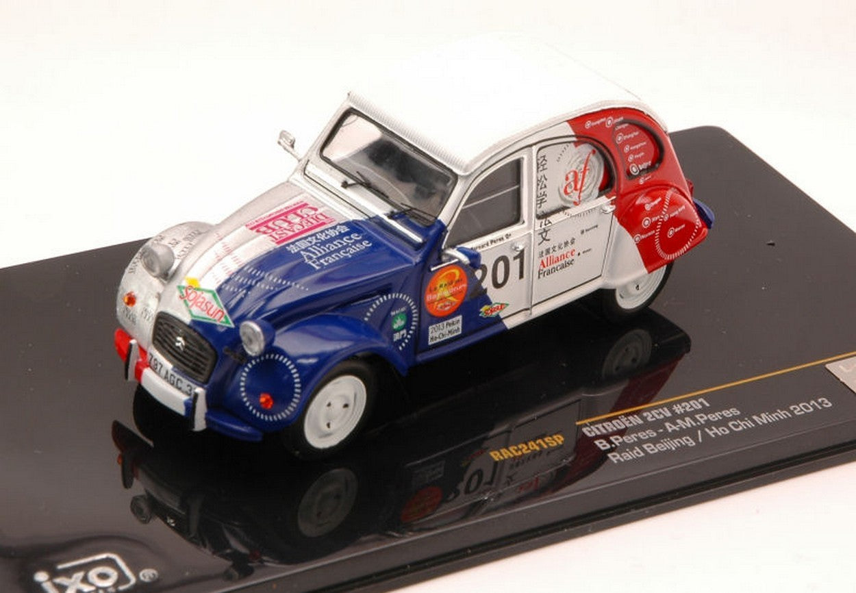 MODELLINO IN SCALA COMPATIBILE CON CITROEN 2CV N.201 RAID BEIJING/HO CHI MIN 2013 B.PERES-A.M.PERES 1:43 IXO MODEL RAC241SP