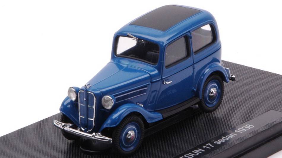 MODELLINO IN SCALA COMPATIBILE CON DATSUN 17 SEDAN 1938 BLUE 1:43 EBBRO EB44346