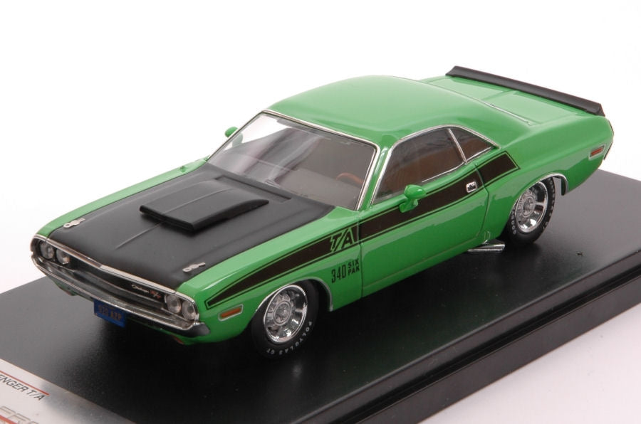 SCALE MODEL COMPATIBLE WITH DODGE CHALLENGER T/A 1970 GREEN/BLACK 1:43 PREMIUMX PRXD407