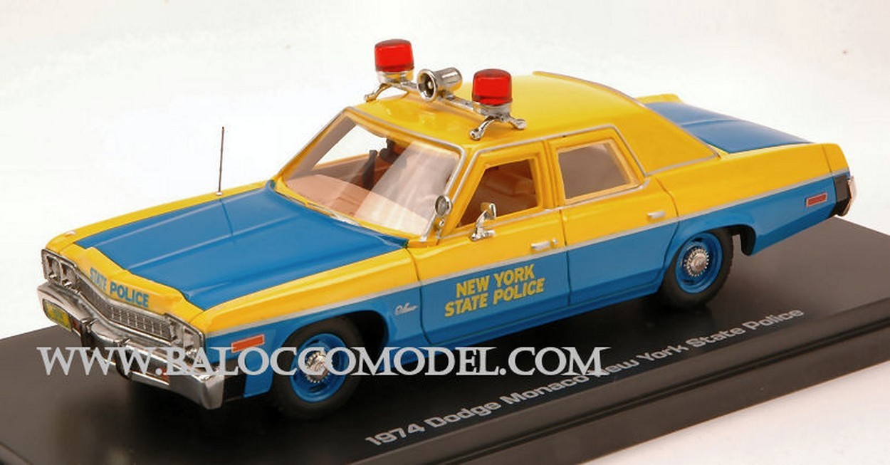 MODELLINO IN SCALA COMPATIBILE CON DODGE MONACO NEW YORK STATE POLICE 1974 1:43 AUTO WORLD AWR1150