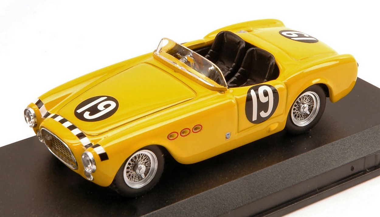 SCALE MODEL COMPATIBLE WITH FERRARI 225 S N.19 WINNER GP PORTO 1952 C.DE OLIVERA 1:43 ART MODEL AM0142