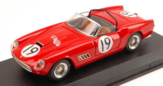 MODELLINO IN SCALA COMPATIBILE CON FERRARI 250 SPYDER CALIFORNIA N.19 9th NASSAU 1960 W.V.TRIPS 1:43 ART MODEL AM0167