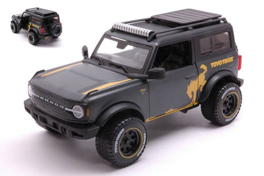 MODELLINO IN SCALA COMPATIBILE CON FORD BRONCO WILDTRAK OFF ROAD 2021 BLACK 1:24 MAISTO MI32541