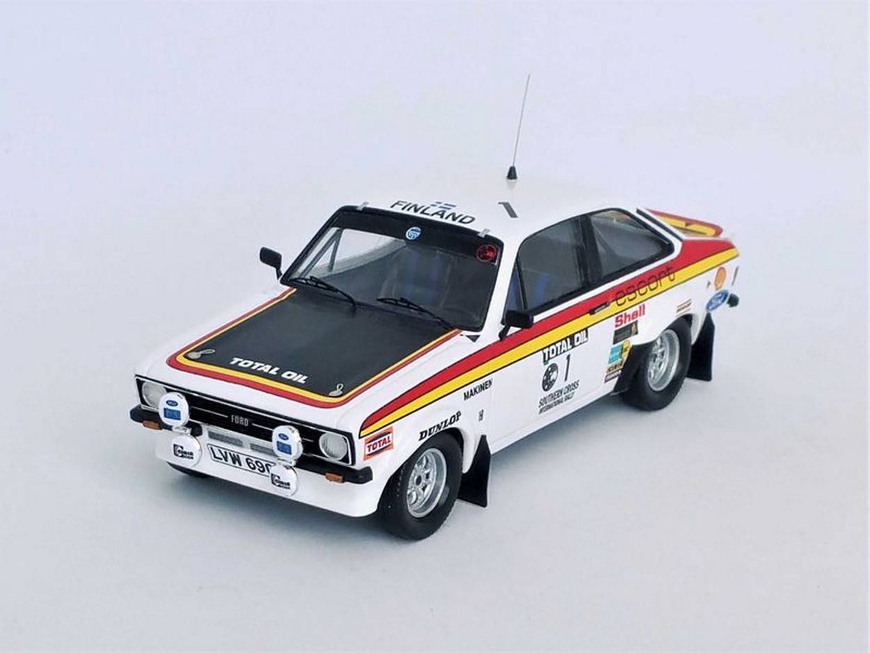 MODELE REDUIT COMPATIBLE AVEC FORD ESCORT MK2 SOUTHERN CROSS RALLY 1976 MAKINEN/LIDDON 1:43 TROFEU TFRRAU01