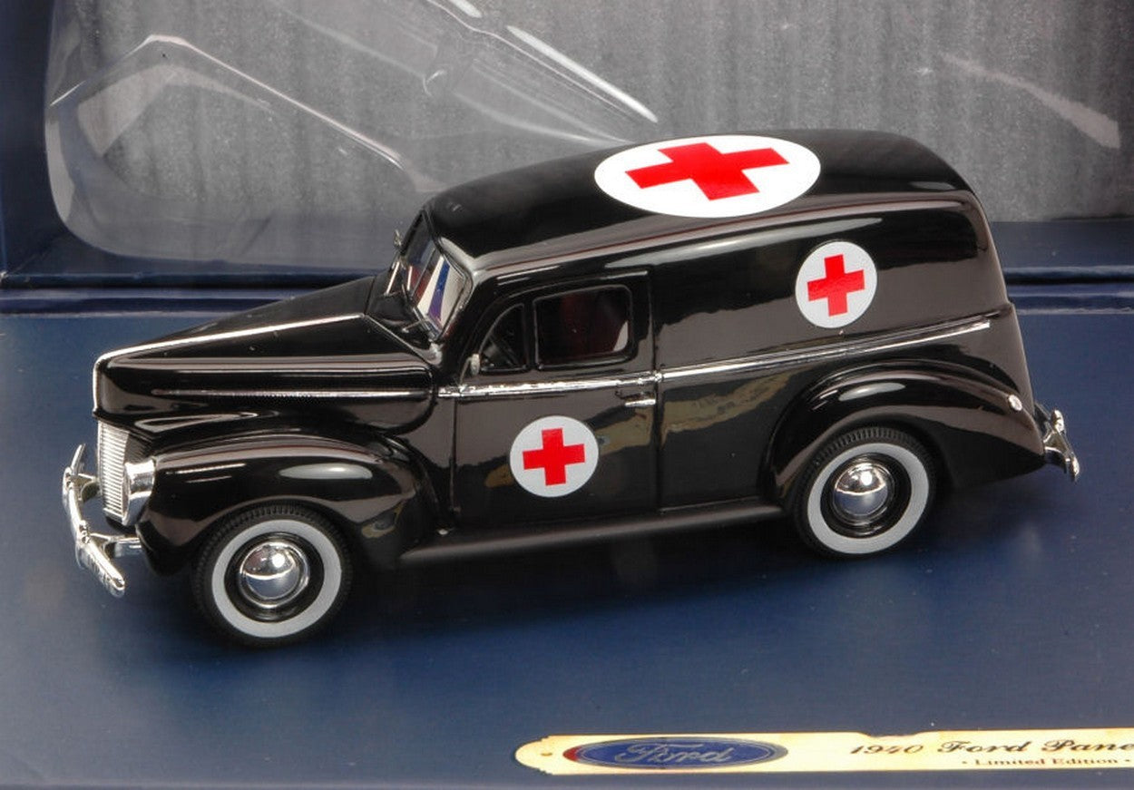 MODELLINO IN SCALA COMPATIBILE CON FORD PANEL VAN RED CROSS 1935 1:43 FORD GENUINE PARTS FGP0444