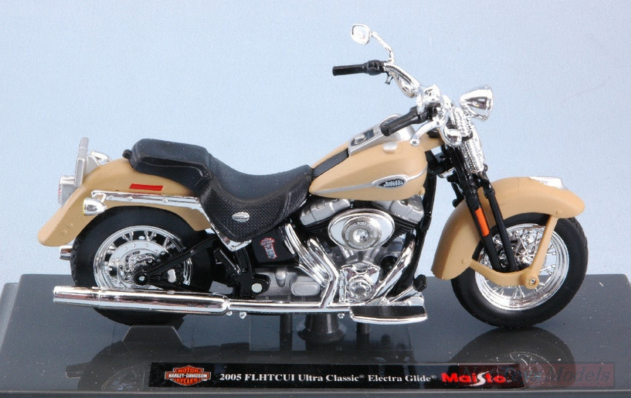 SCALE MODEL COMPATIBLE WITH HARLEY DAVIDSON FLHTCUI TRA CLASSIC ELECTRA GLIDE 2005 BEIGE 1:18 MAISTO MI18860