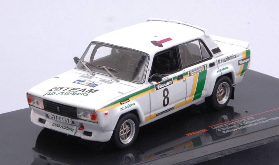 MODELLINO IN SCALA COMPATIBILE CON LADA 2105 VFTS N.8 VALASSKAA ZIMA 1986BLAHNA/SCHOVANEK 1:43 IXO MODEL RAC379B