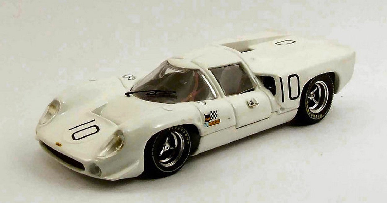 MODELLINO IN SCALA COMPATIBILE CON LOLA T70 COUPE N.10 WINNER NORISRING 200 MILES 1967 F.GARDNER 1:43 BEST MODEL BT9490