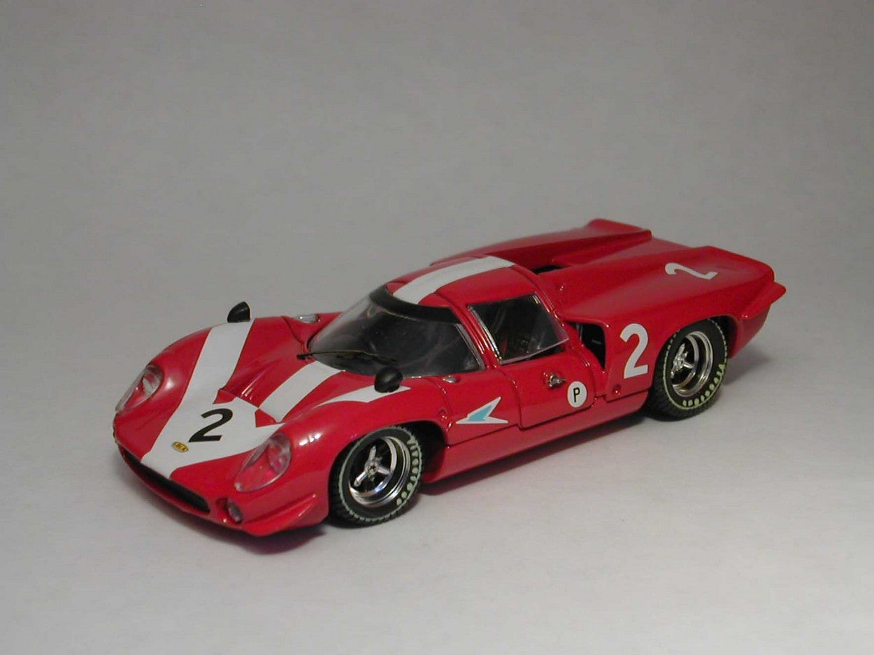 MODELLINO IN SCALA COMPATIBILE CON LOLA T70 COUPE N.2 RETIRED 6H BRANDS HATCH 1967 SURTEES-HOBBS 1:43 BEST MODEL BT9231