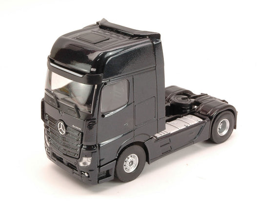 SCALE MODEL COMPATIBLE WITH MERCEDES ACTROS MP4 GIGASPACE (MODEL YEAR 2013) METALLIC BLACK 1:43 UNIVERSAL UH2004