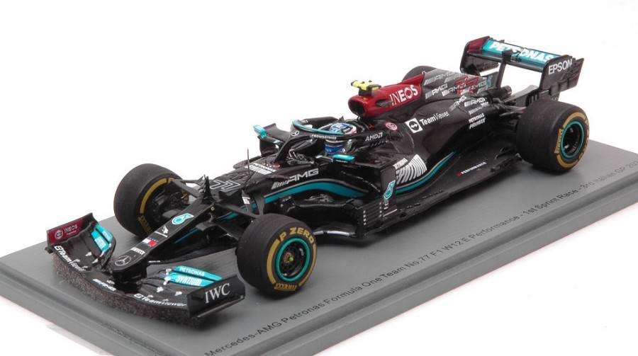 SCALE MODEL COMPATIBLE WITH MERCEDES W12 AND VALTTERI BOTTAS 2021 N.77 3rd ITALY GP 1:43 SPARK MODEL S7691