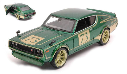 MODELLINO IN SCALA COMPATIBILE CON NISSAN SKYLINE 2000 GTR N.73 (TOKYO MOD.) 1973 1:24 MAISTO MI32539