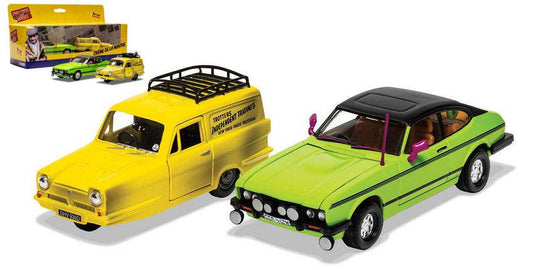 SCALE MODEL COMPATIBLE WITH ONLY FOOLS AND HORSES - RELIANT REGAL AND FORD CAPRI Mk III 1:36 CORGI CC99189