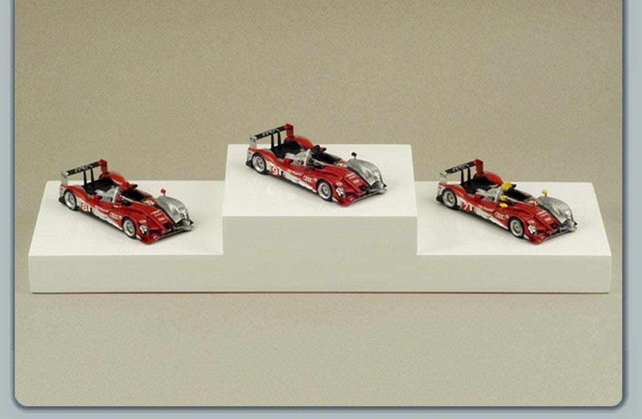 MODELLINO IN SCALA COMPATIBILE CON PODIUM AUDI LE MANS 2010 1:87 SPARK MODEL S87PO10