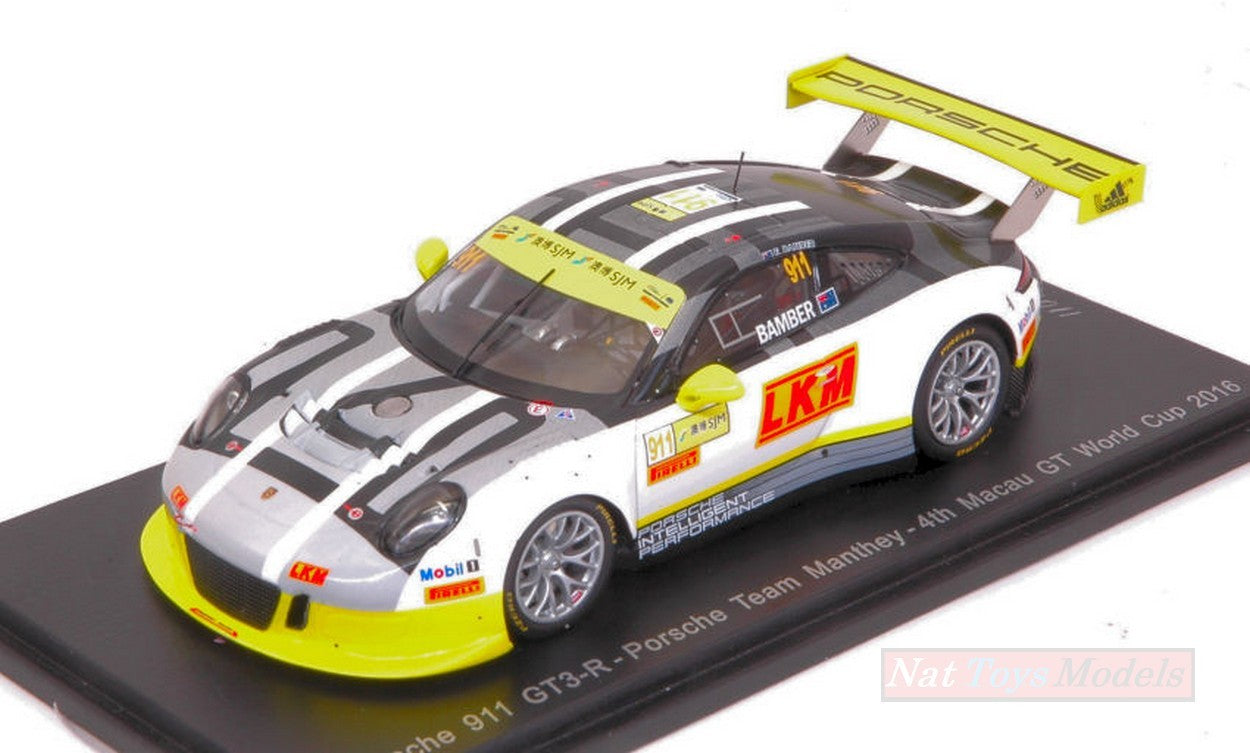 MODELLINO IN SCALA COMPATIBILE CON PORSCHE 911 GT3 N.911 4th MACAU GT WORLD CUP 2016 E.BAMBER 1:43 SPARK MODEL SA112