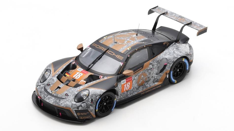 MODELLINO IN SCALA COMPATIBILE CON PORSCHE 911 RSR-19 N.18 LM 2021 HARYANTO-PICARIELLO-SEEFRIED 1:18 SPARK MODEL 18S701