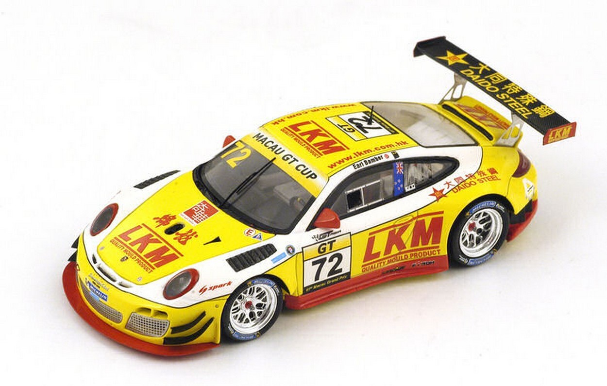 SCALE MODEL COMPATIBLE WITH PORSCHE GT3 R N.72 8th MACAU GP GT CUP 2014 E.BAMBER 1:43 SPARK MODEL SA074