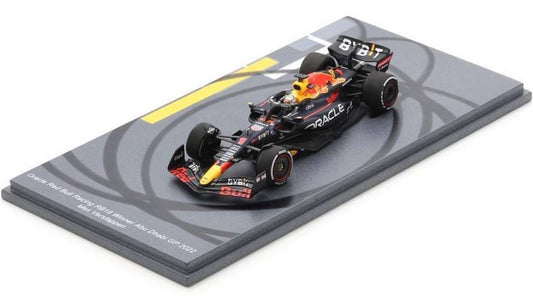 MODELLINO IN SCALA COMPATIBILE CON RED BULL MAX VERSTAPPEN 2022 N.1 WINNER ABU DHABI GP (W/TYRE MARKS)1:43 SPARK MODEL S8553