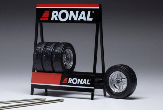 MODELLINO IN SCALA COMPATIBILE CON SET 4 WHEELS RONAL X PACK SILVER 1:18
 IXO MODEL 18SET008